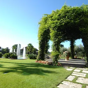 Otel Royal Garden