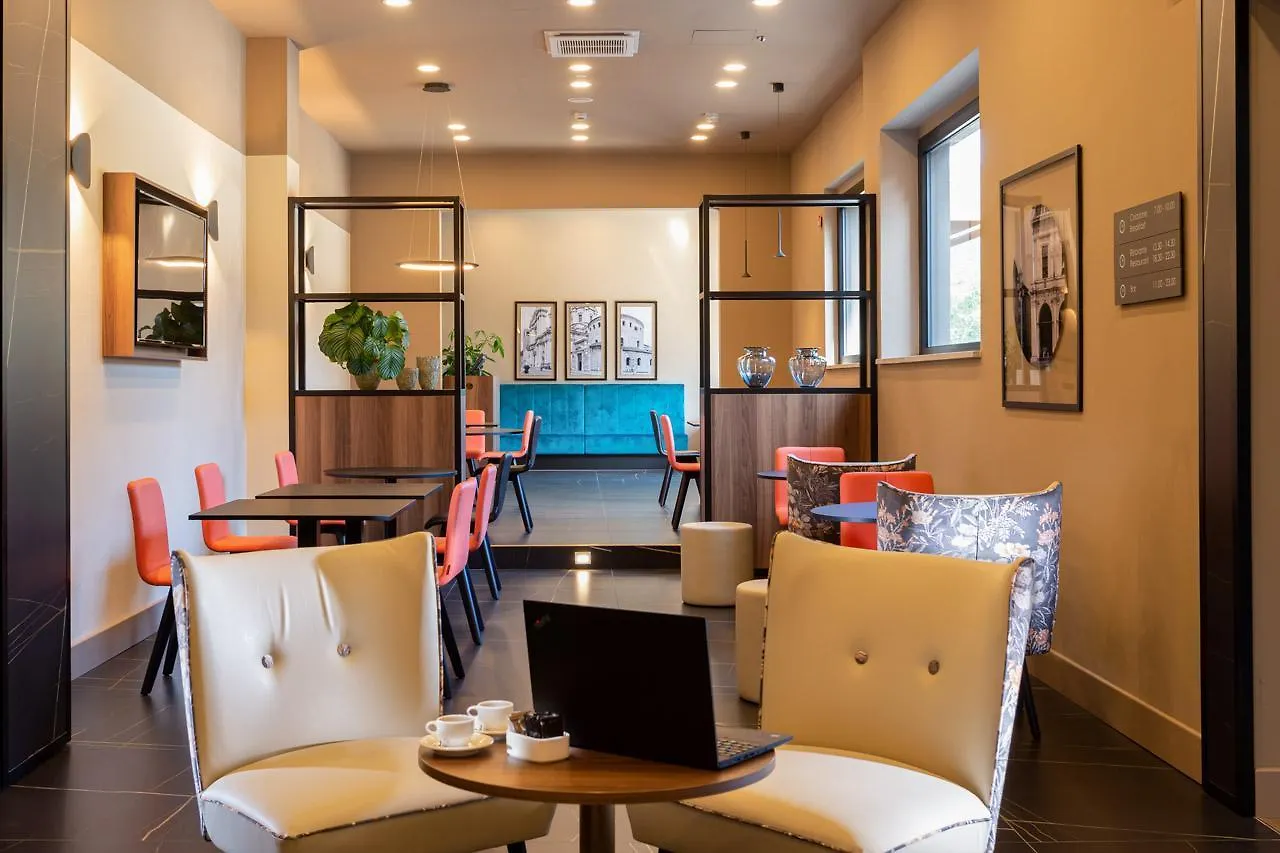 מלון Doubletree By Hilton ברשה